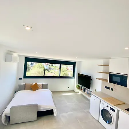 Pandi's Place Apartment *